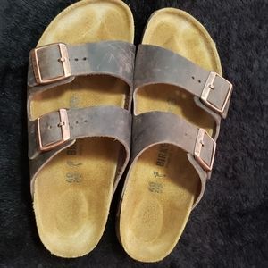 Birkenstocks Euro size 40, narrow (260)